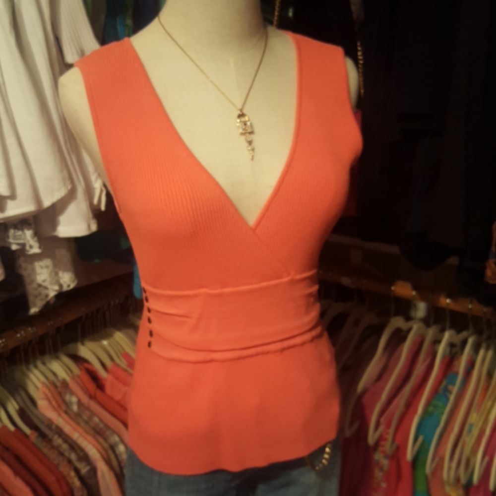 CACH'E ♡ Gorgeous Coral Ribbed V Neck Riveted Gathered Waist Sleeveless Top M